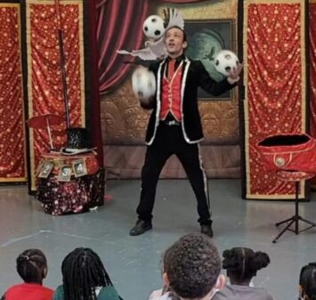 Magicien jongleur Seine-Saint-Denis